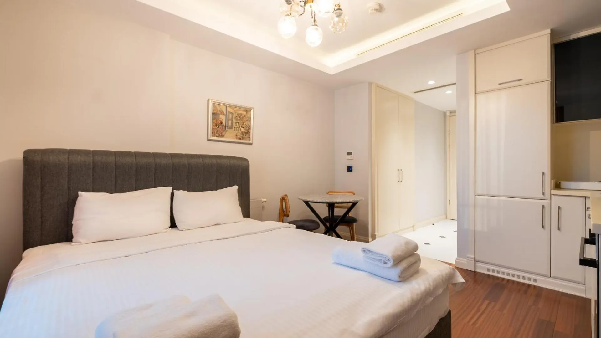 Luxury Apartments In Ofton Residence 이스탄불